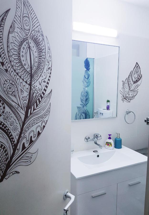 Artichoke Boutique Apartment Haifa Bagian luar foto